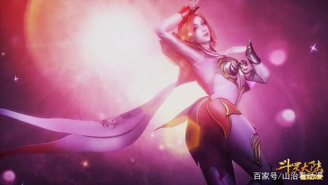足球女队联合作战，实力碾压对手大比分胜出