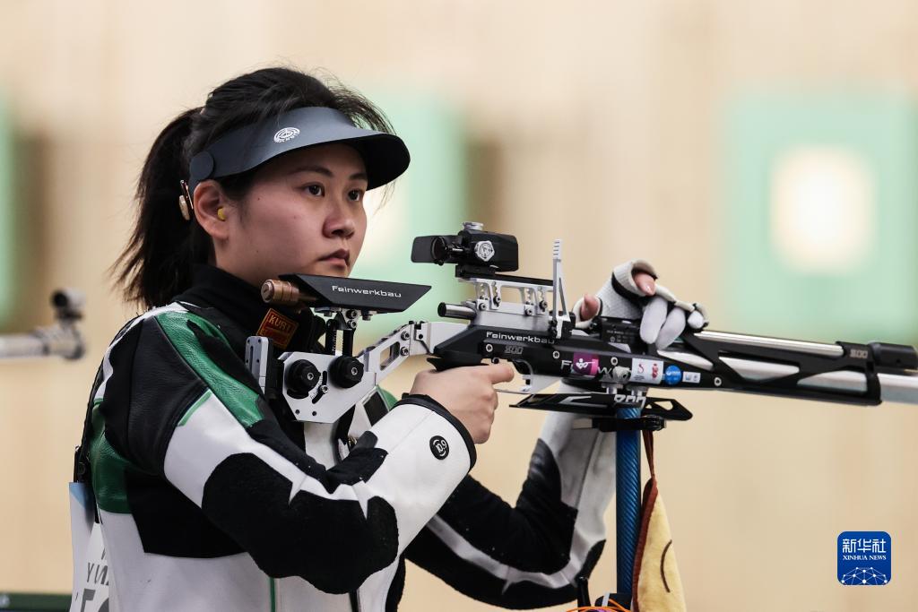 中国射击运动员女子10米气手枪获胜
