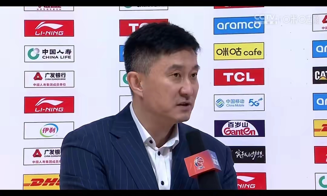 杜锋回归广东男篮，球迷期待新的战绩表现